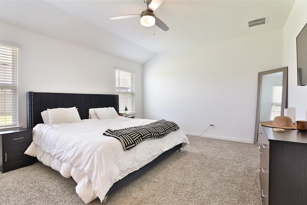 31615 Chollerford Court - Photo 15
