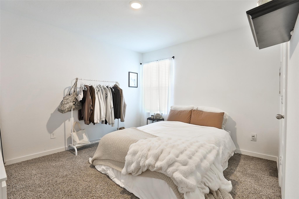 31615 Chollerford Court - Photo 21