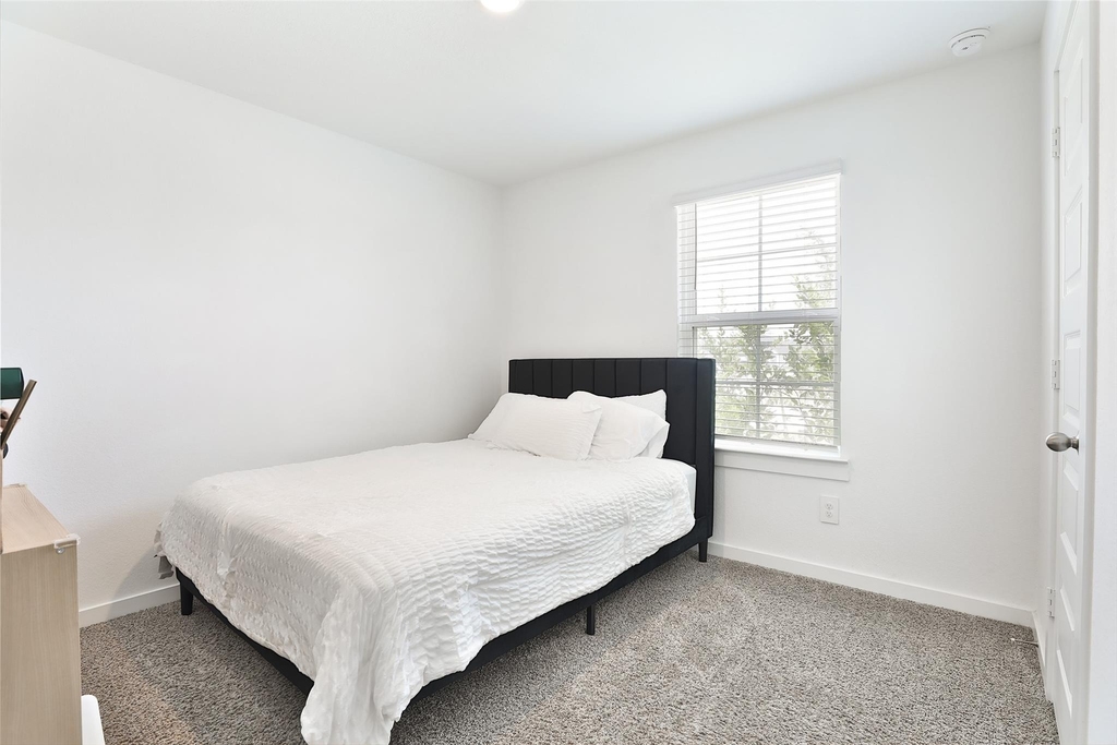 31615 Chollerford Court - Photo 20