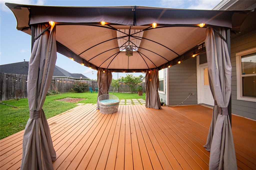 31206 Whitfield Court - Photo 18