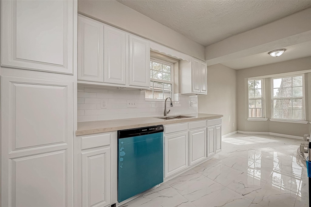 635 Tarpaulin Way - Photo 9