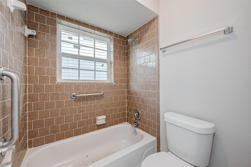 635 Tarpaulin Way - Photo 15