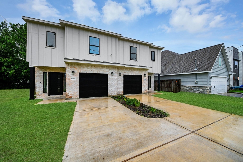 8218 Lawler Street - Photo 0