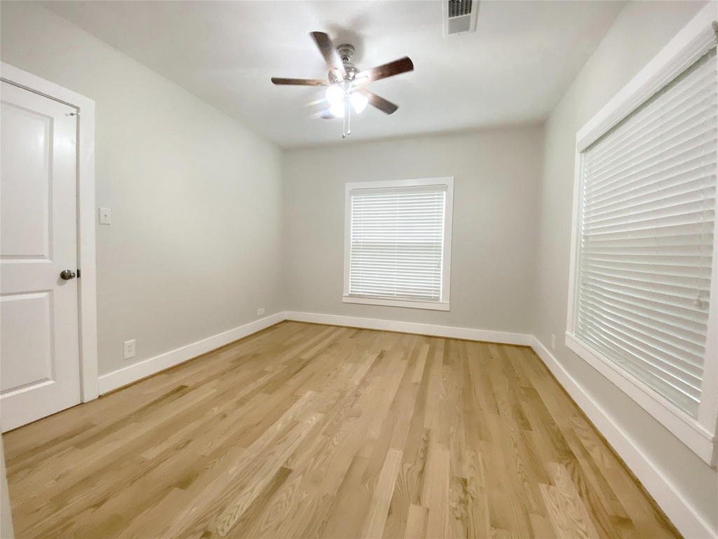 1406 Oakdale Street - Photo 12