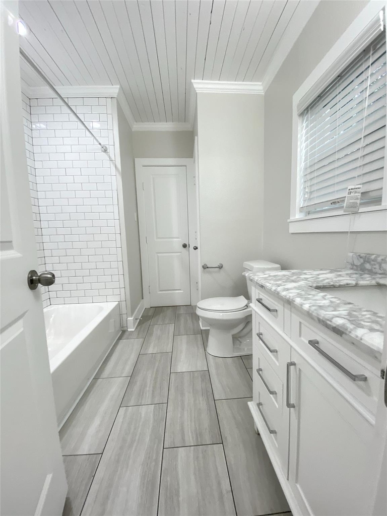 1406 Oakdale Street - Photo 11
