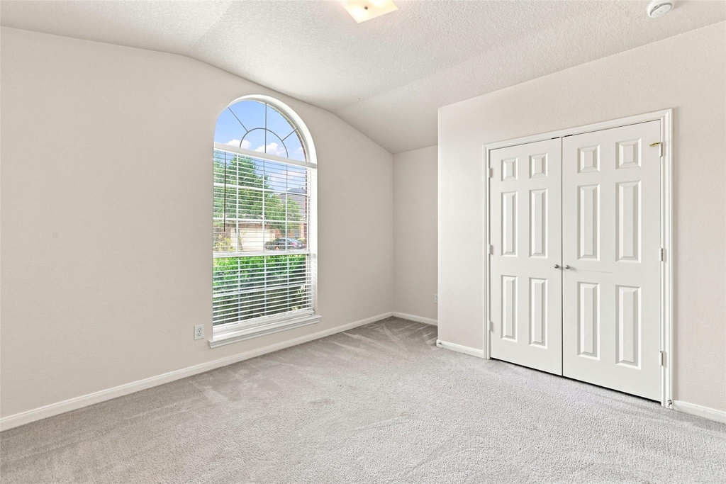2002 Roaring Springs Drive - Photo 13