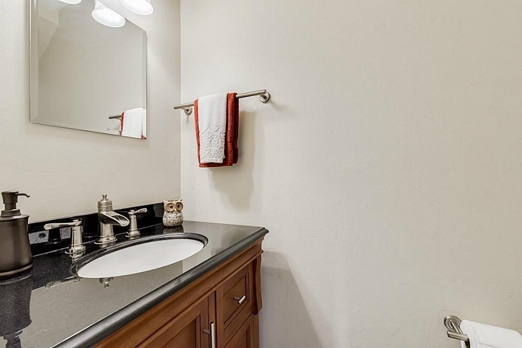930 Rutland Street - Photo 12