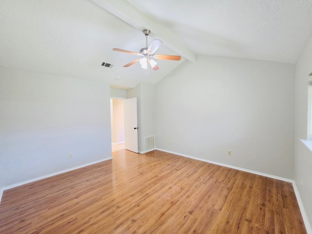 13438 Nevermore Drive - Photo 15