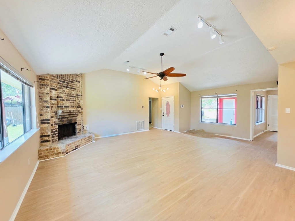 13438 Nevermore Drive - Photo 4