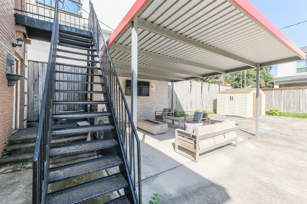 1716 Richmond Avenue - Photo 16