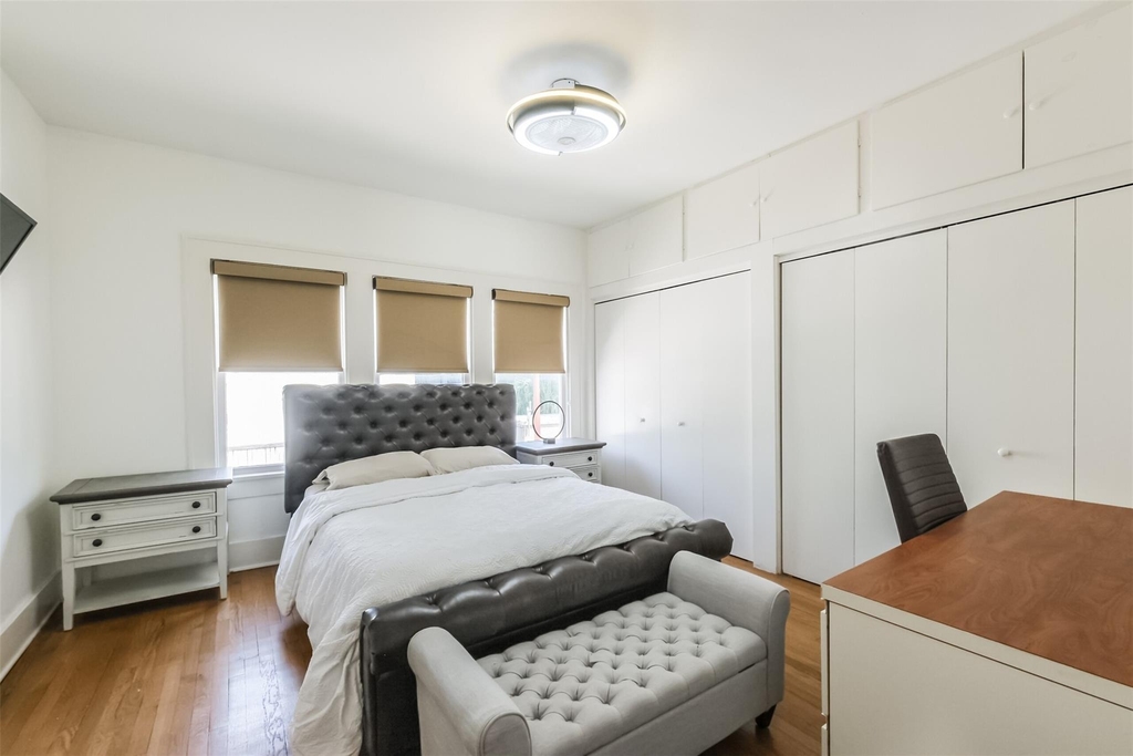 1716 Richmond Avenue - Photo 11