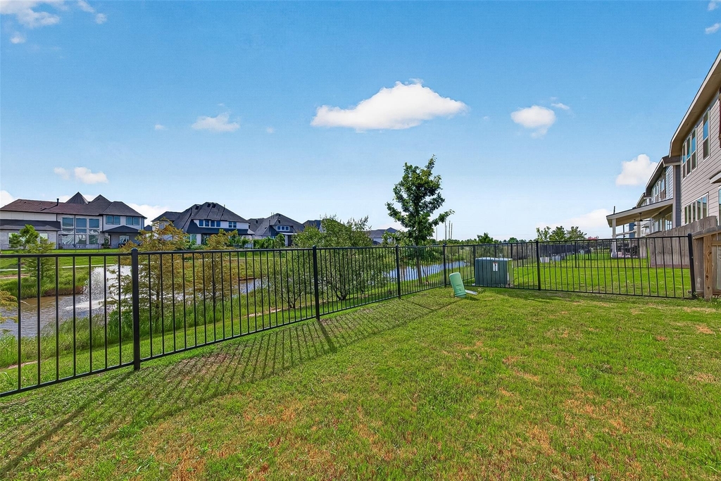 5558 Amber Brook Lane - Photo 41
