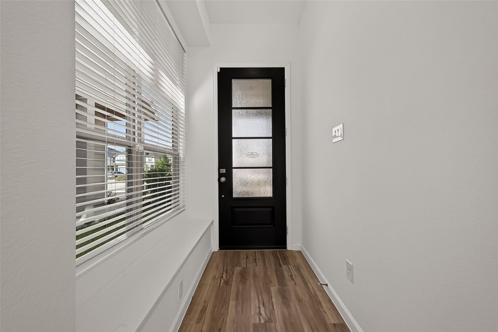 5558 Amber Brook Lane - Photo 9