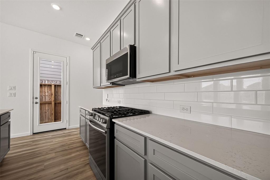 5558 Amber Brook Lane - Photo 18