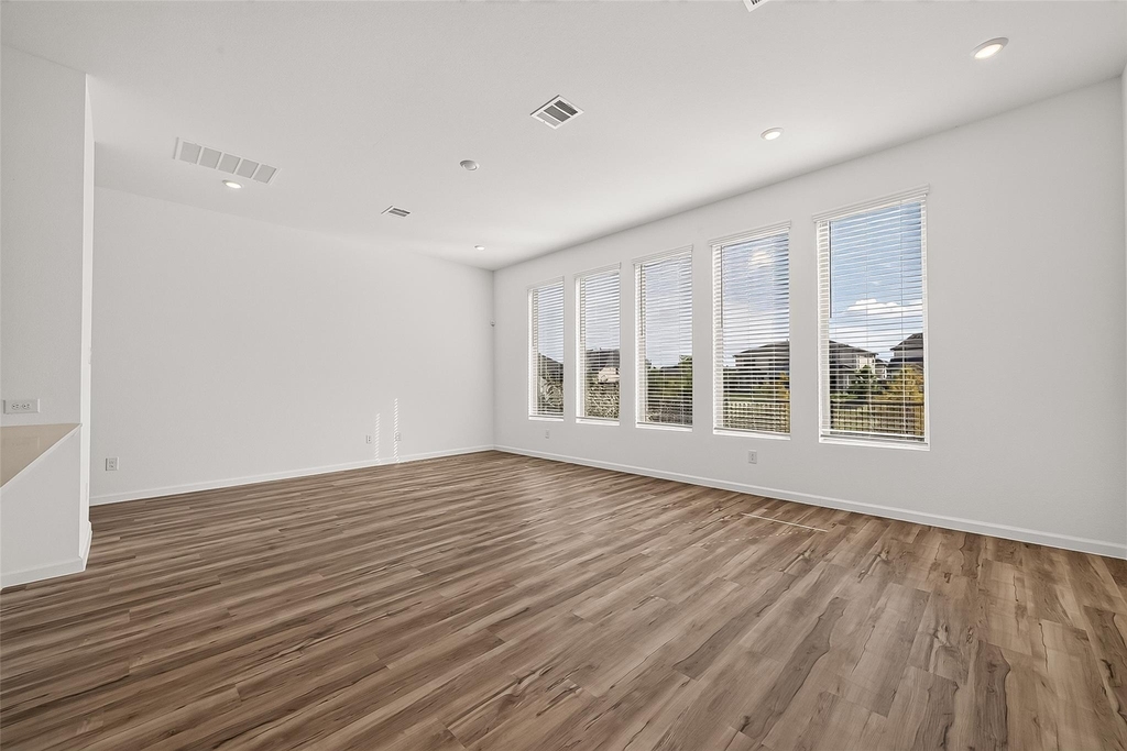5558 Amber Brook Lane - Photo 11