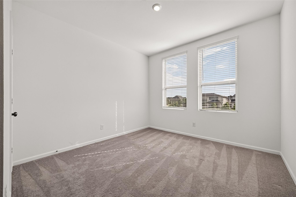 5558 Amber Brook Lane - Photo 4