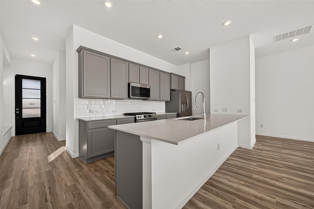 5558 Amber Brook Lane - Photo 3