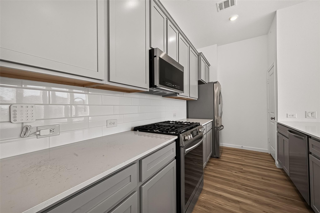5558 Amber Brook Lane - Photo 16
