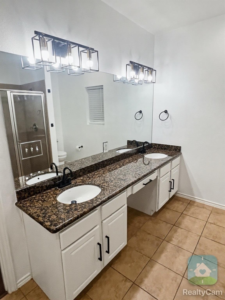 1815 Lewis Street - Photo 11