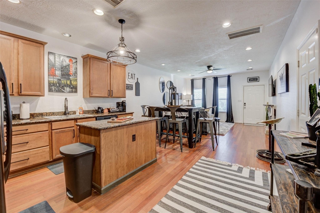 1815 Lewis Street - Photo 16