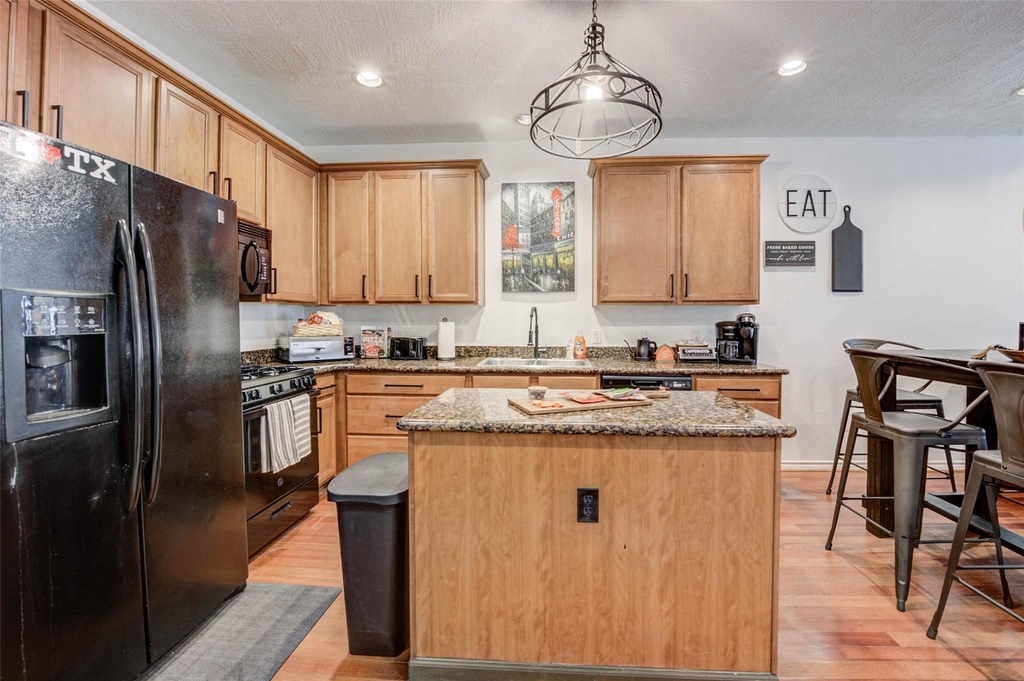 1815 Lewis Street - Photo 14