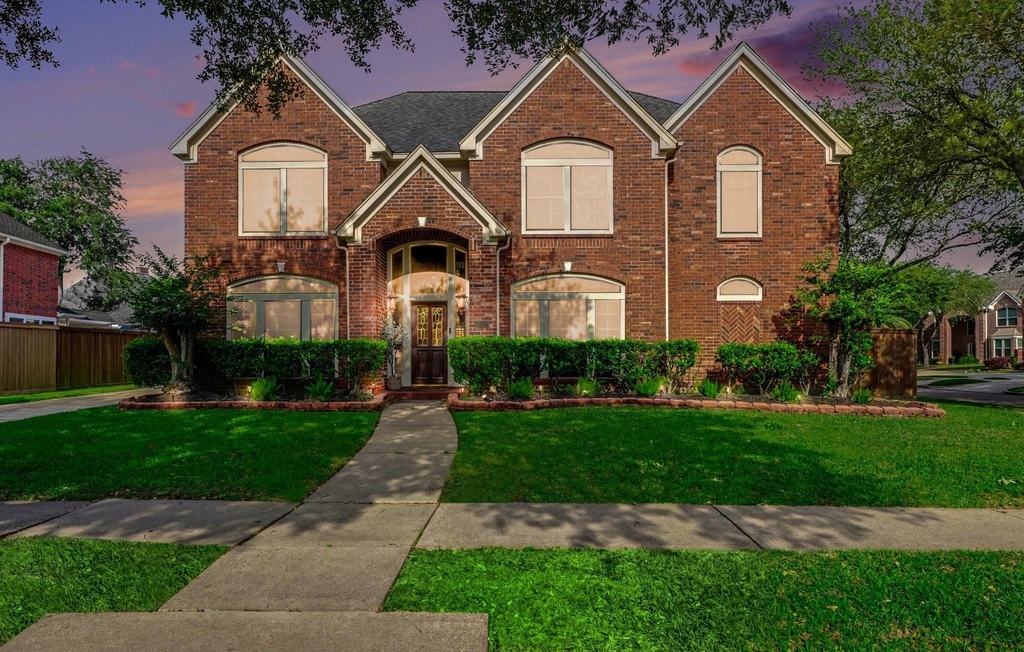 2515 Masters Drive - Photo 0