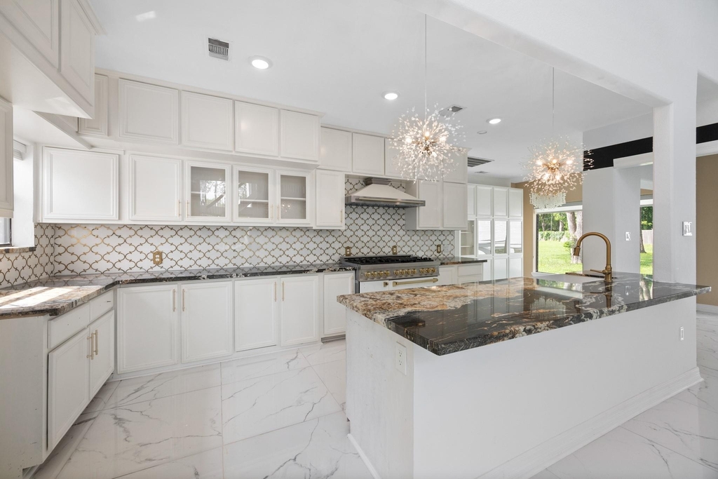 5230 Meadow Forest Lane - Photo 18