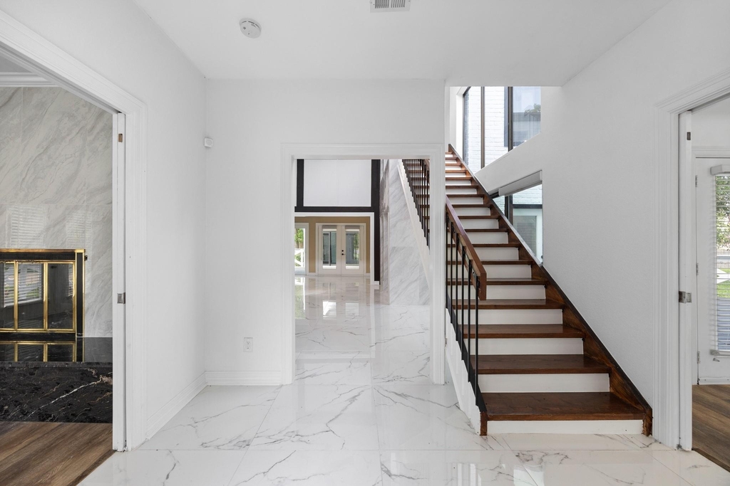 5230 Meadow Forest Lane - Photo 11