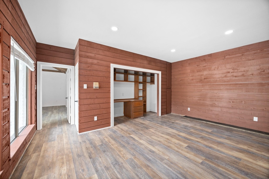 5230 Meadow Forest Lane - Photo 33