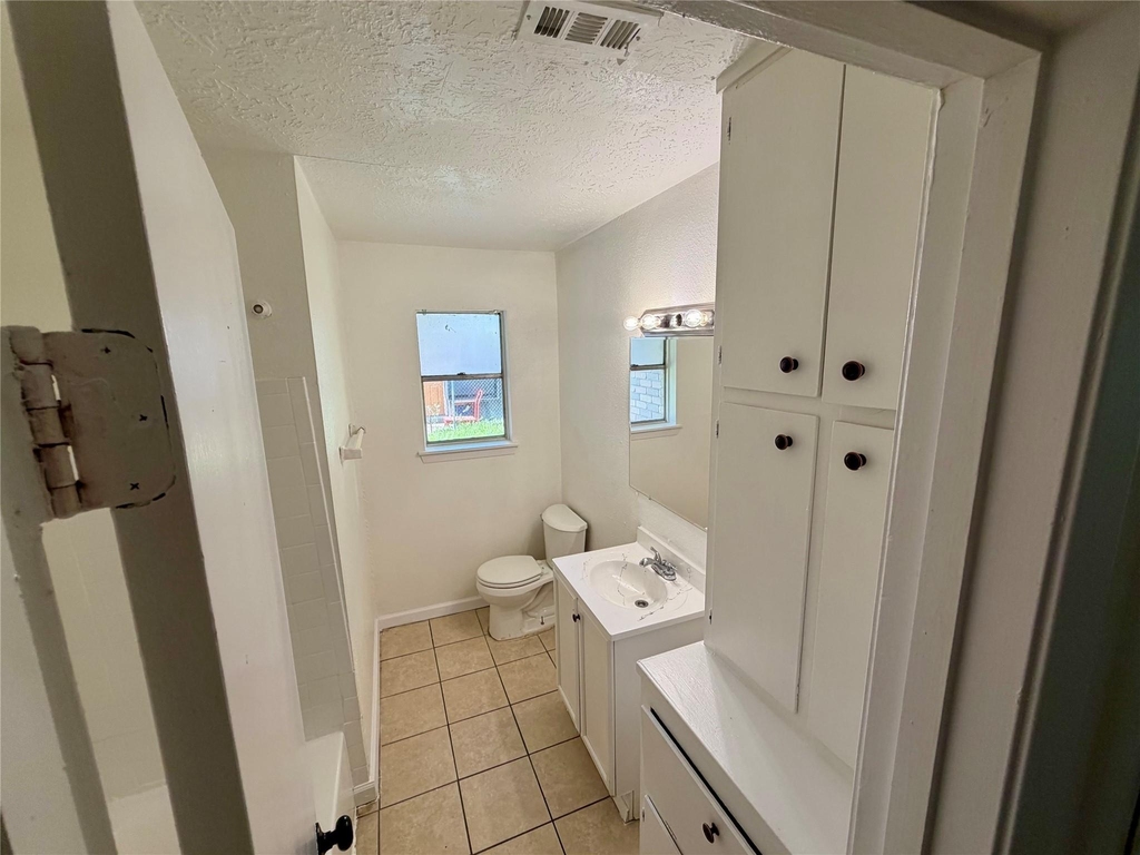 12818 Segrest Drive - Photo 4
