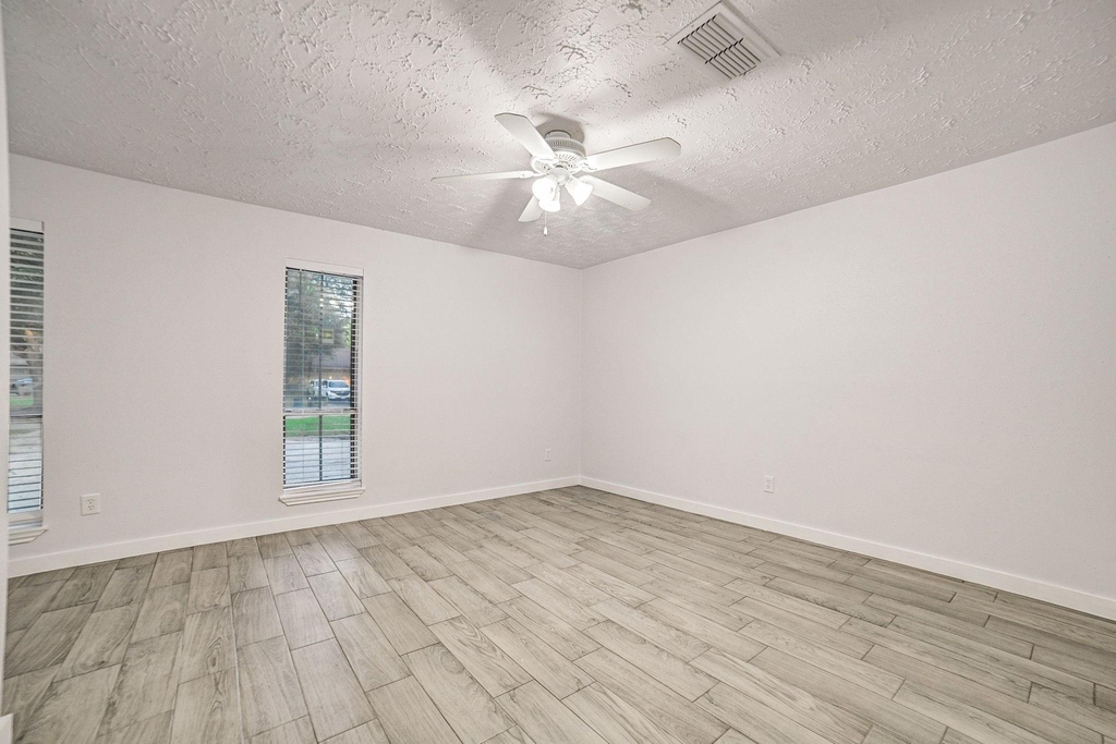 3918 Cypressdale Drive - Photo 24