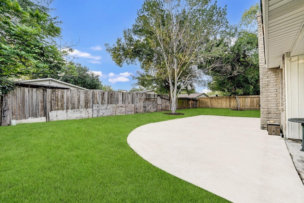 3918 Cypressdale Drive - Photo 37