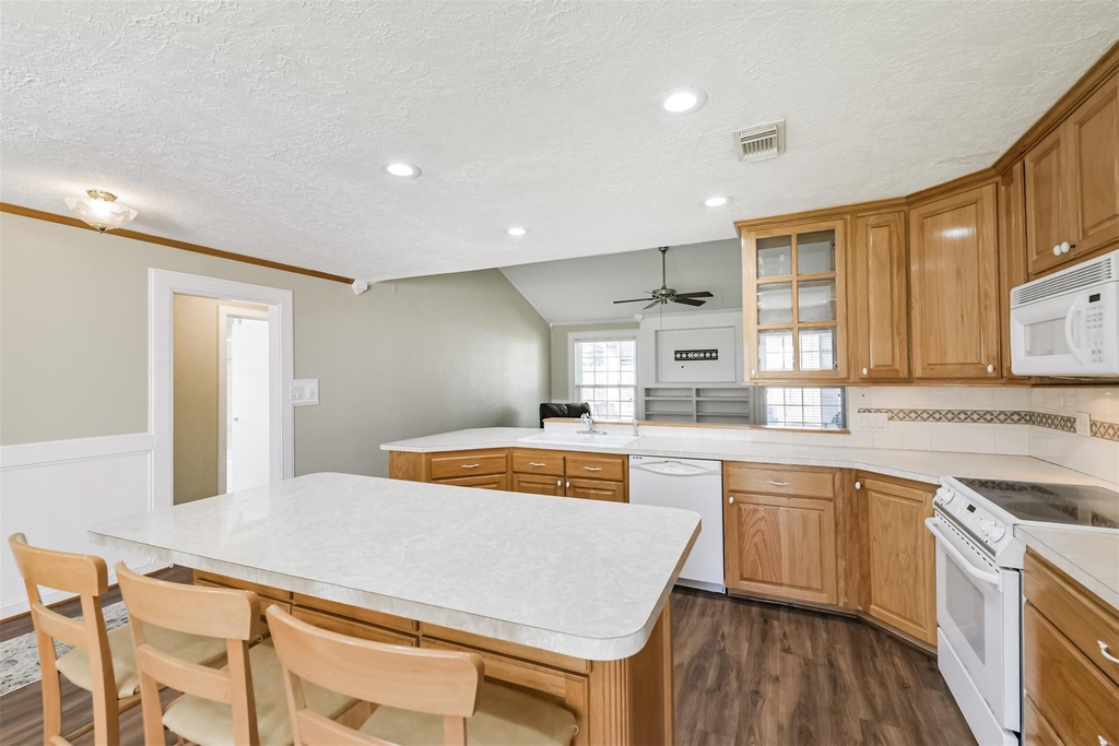 23227 Briarcreek Boulevard - Photo 6