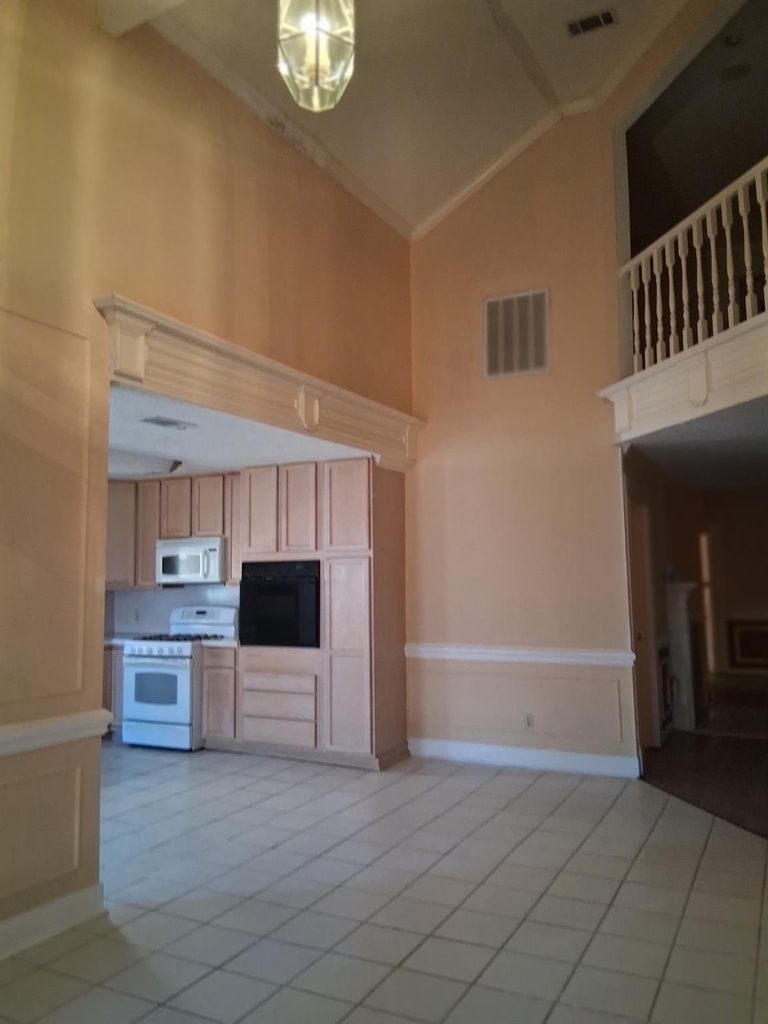 12323 W Bellfort Street - Photo 2