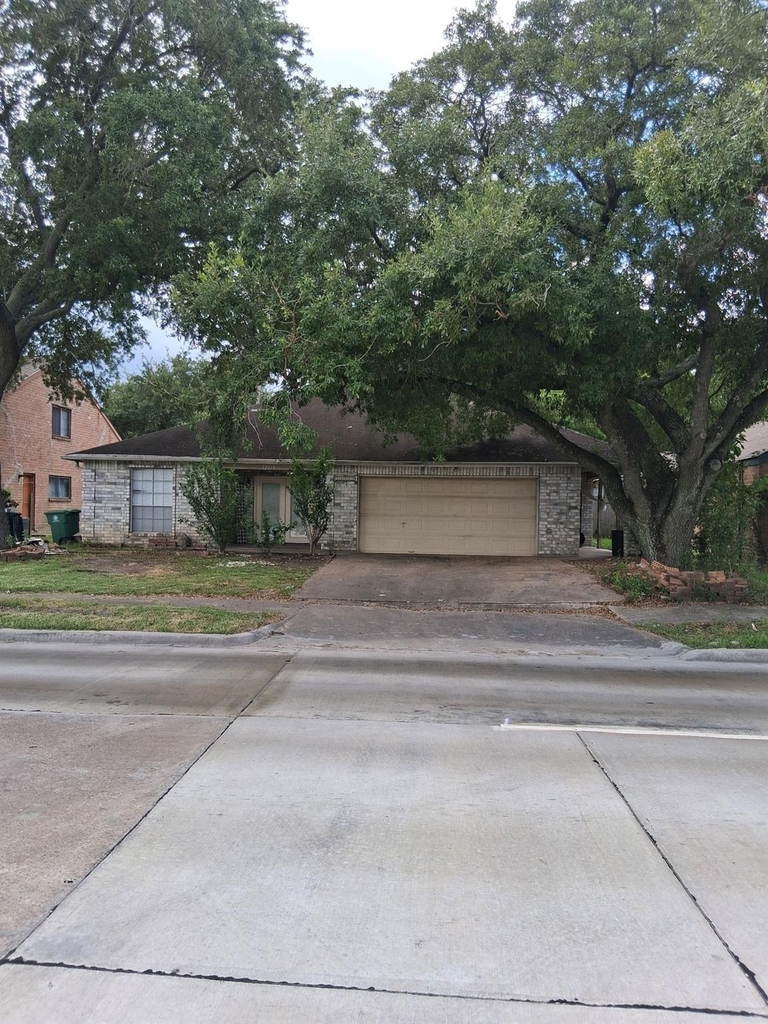 12323 W Bellfort Street - Photo 0