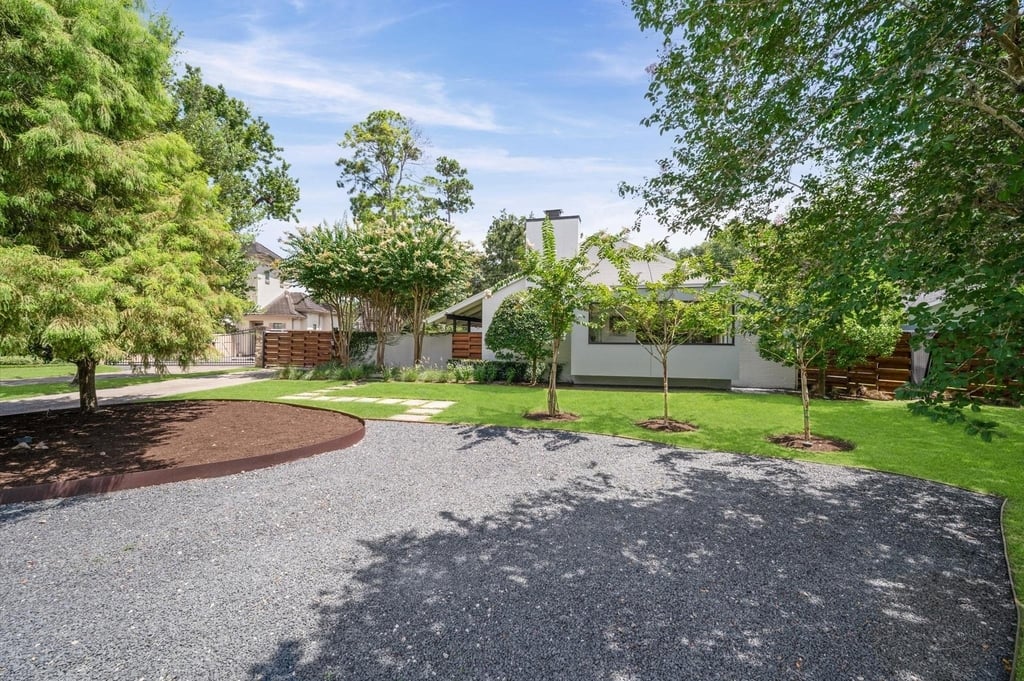 10 Inwood Oaks Drive - Photo 2