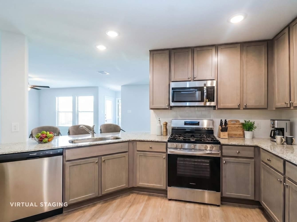 10703 Sunlit Street - Photo 8