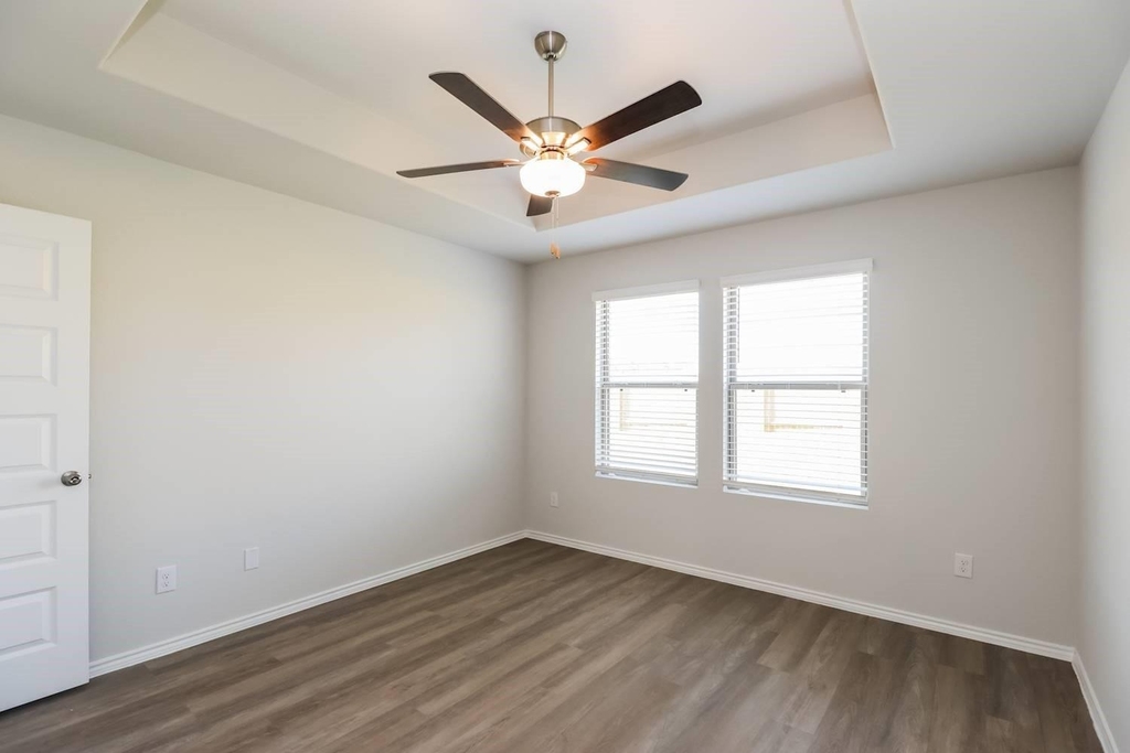 10703 Sunlit Street - Photo 11