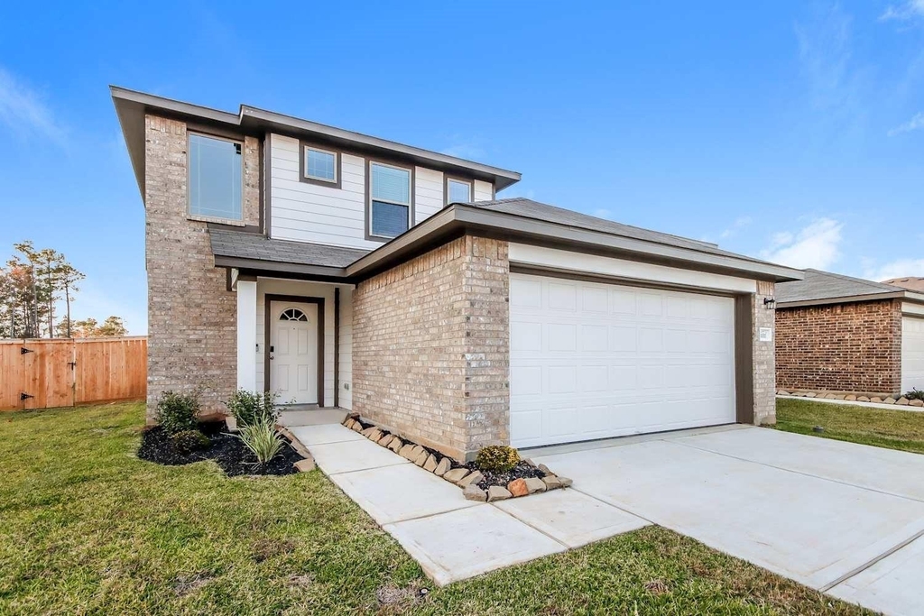 10703 Sunlit Street - Photo 1