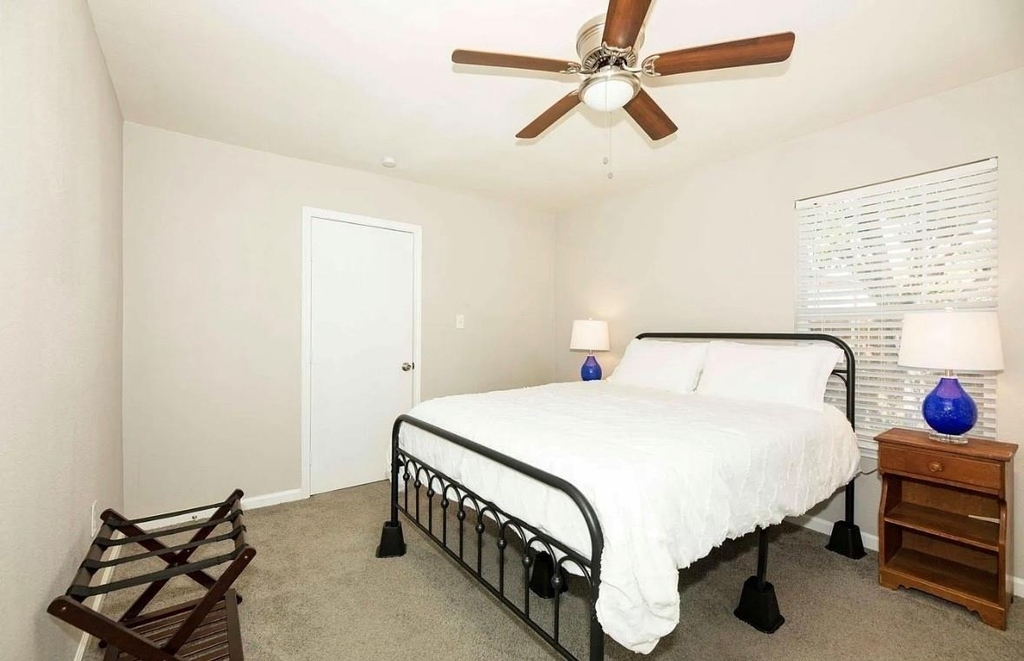 1407 E 35th Street - Photo 20