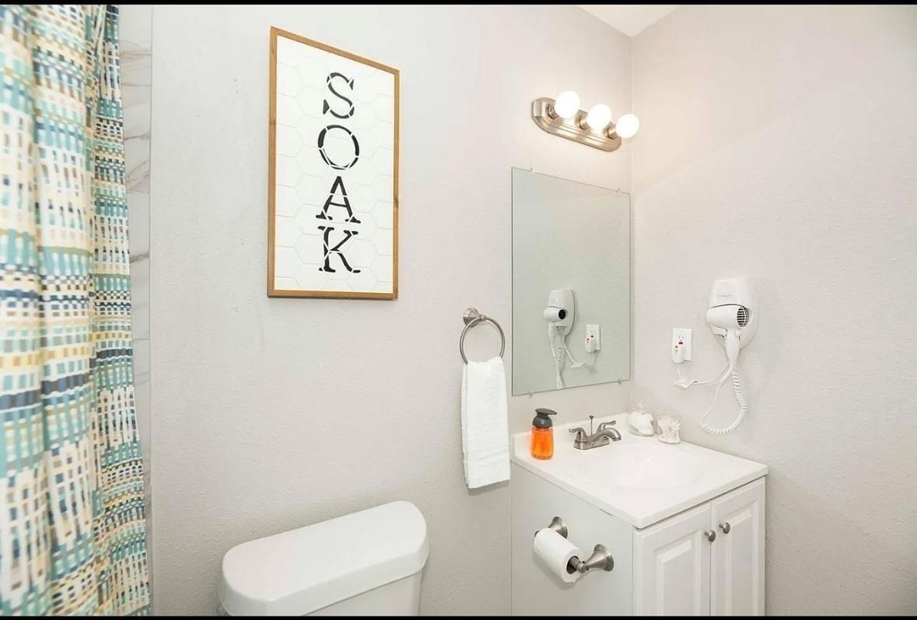 1407 E 35th Street - Photo 16