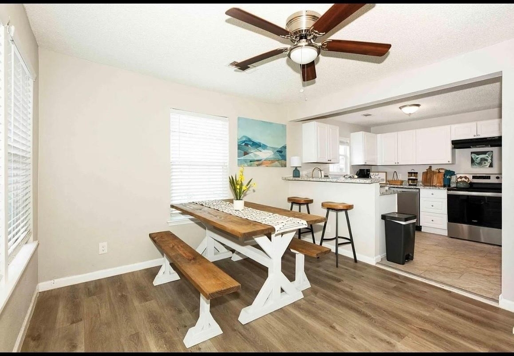 1407 E 35th Street - Photo 6
