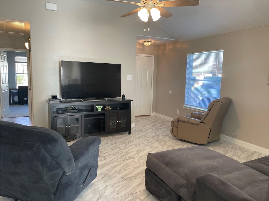 14024 Buckskin Drive - Photo 6