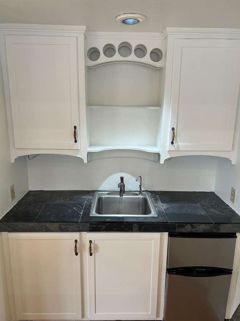 6016 Center Street - Photo 11