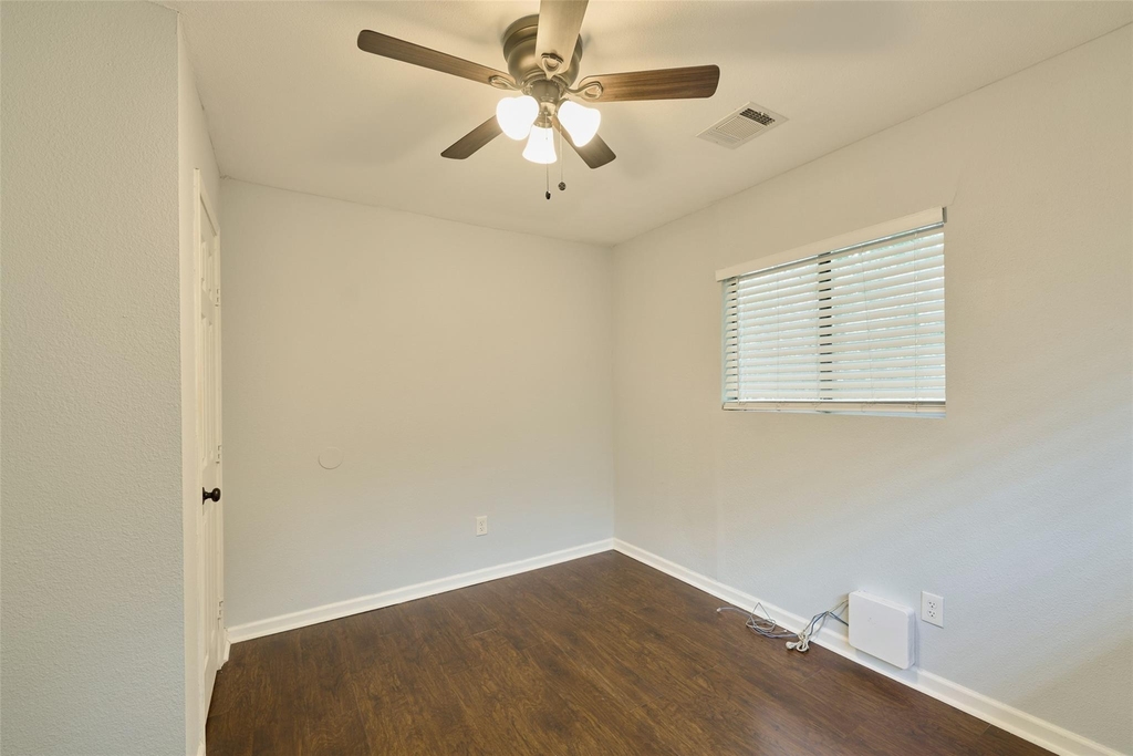 51 Harbour Row - Photo 12