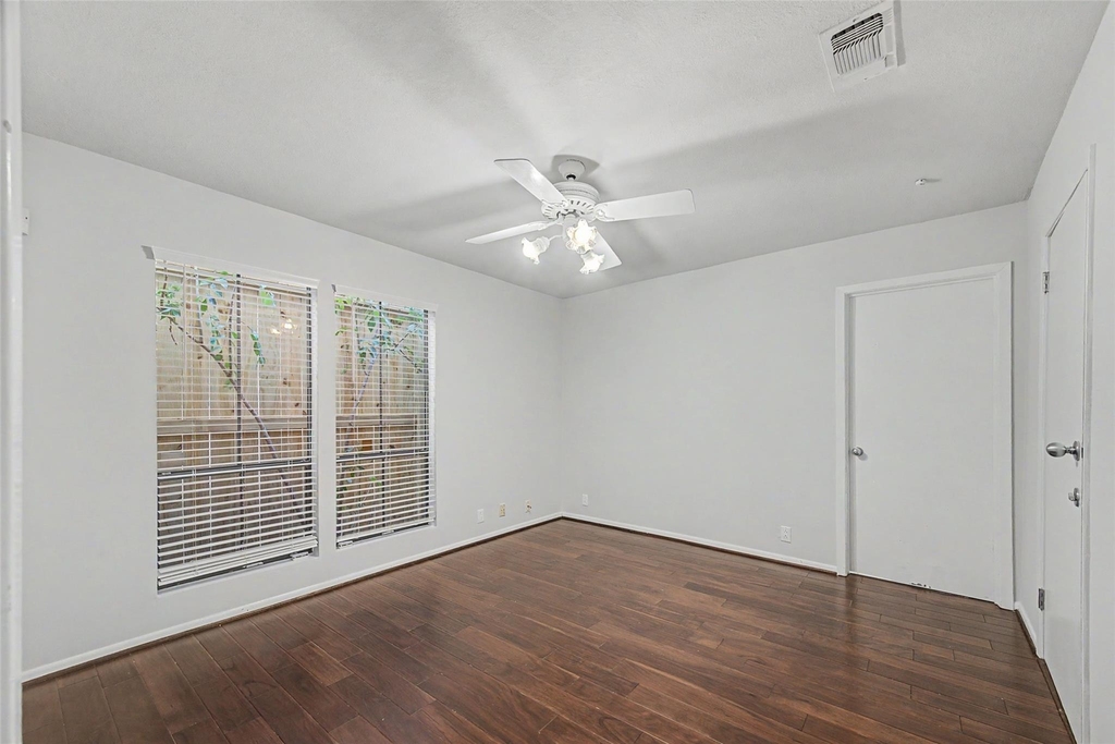 2723 Nottingham Street - Photo 36
