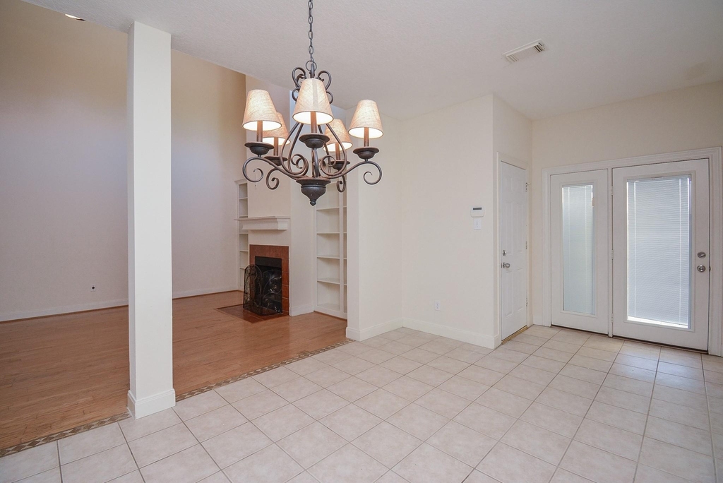 16407 N Eldridge Parkway - Photo 11