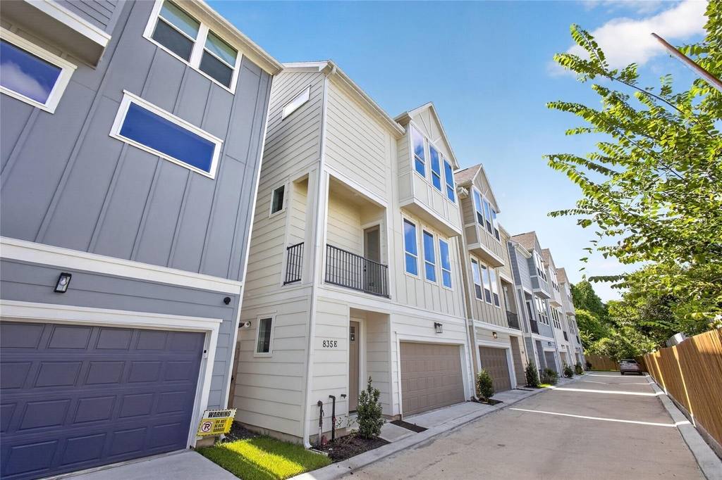 835 Rachel Street - Photo 4