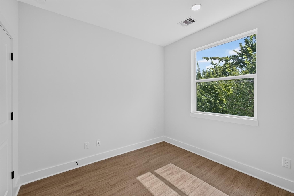 835 Rachel Street - Photo 18