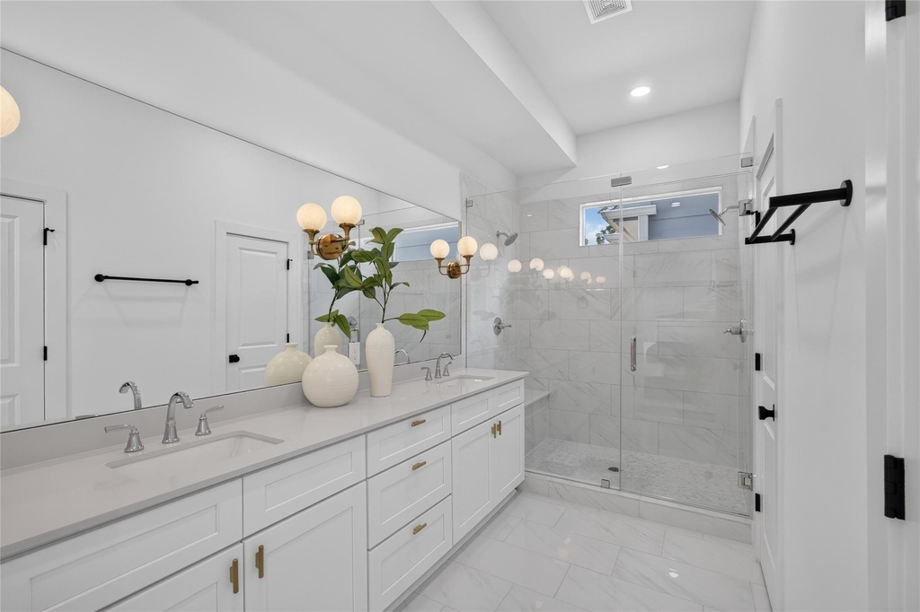 835 Rachel Street - Photo 3
